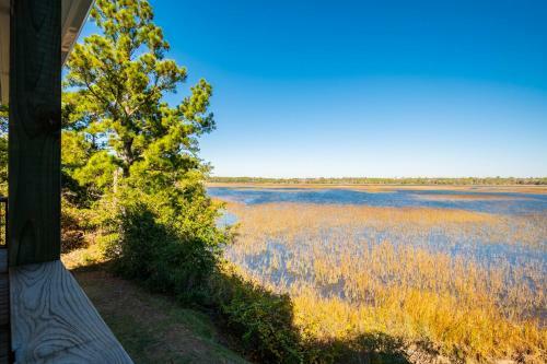 Intracoastal Views By Oak Island Accommodations