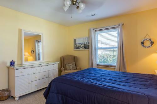 Stingwray Cove By Oak Island Accommodations