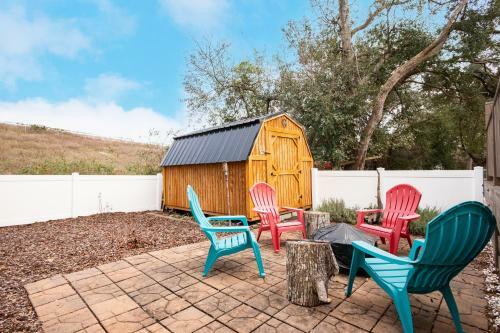 The Little Coconut By Oak Island Accommodations