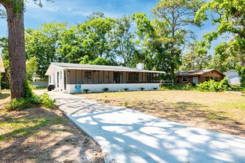 Summer Breeze By Oak Island Accommodations