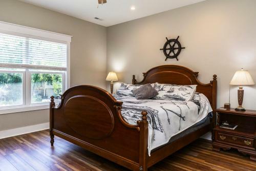 Waterway Haven By Oak Island Accommodations