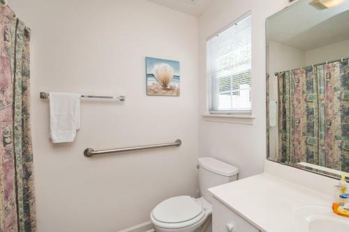 The Seashell By Oak Island Accommodations