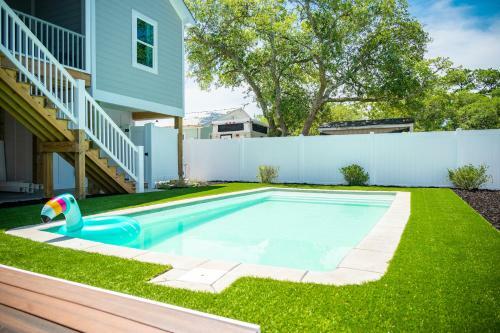 Suga Shack By Oak Island Accommodations