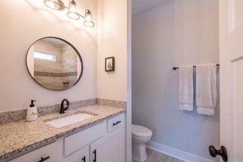 Suga Shack By Oak Island Accommodations