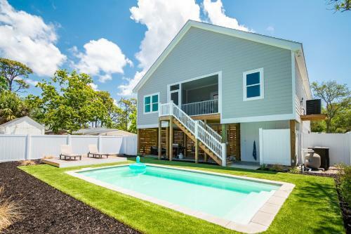 Suga Shack By Oak Island Accommodations