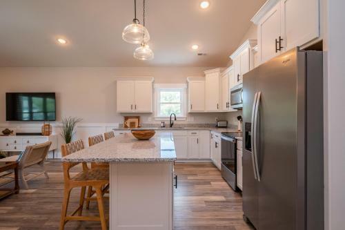 Suga Shack By Oak Island Accommodations