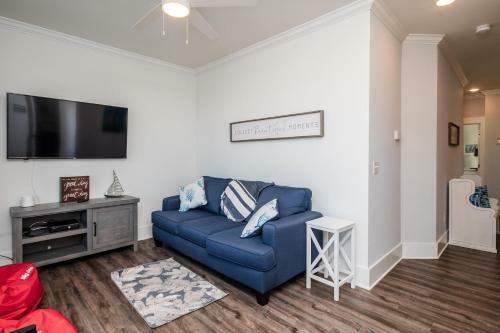 Long Call By Oak Island Accommodations