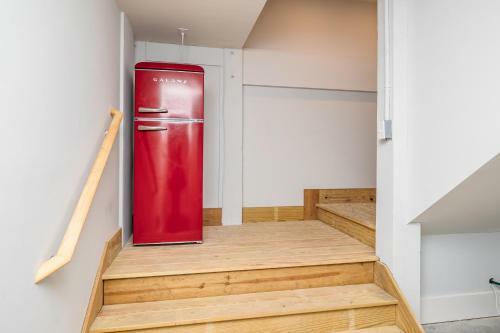 Long Call By Oak Island Accommodations