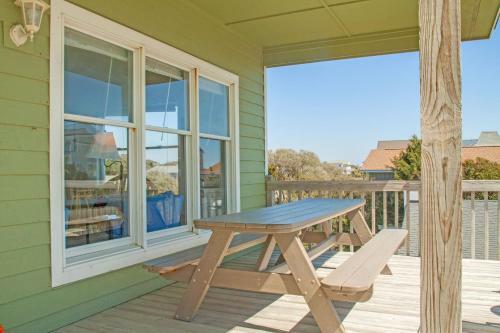 Southern Horizons By Oak Island Accommodations
