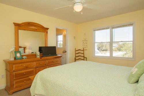 Southern Horizons By Oak Island Accommodations