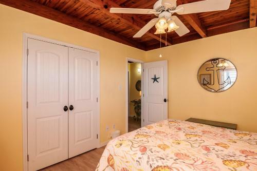 Lisa Lu By Oak Island Accommodations