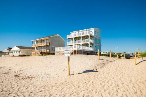 Lisa Lu By Oak Island Accommodations