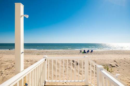 Lisa Lu By Oak Island Accommodations
