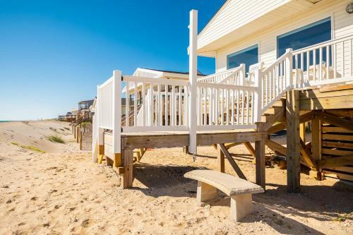 Lisa Lu By Oak Island Accommodations