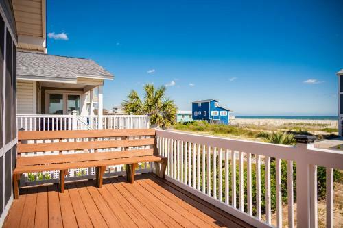 See The Sea By Oak Island Accommodations