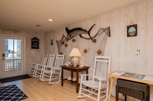 See The Sea By Oak Island Accommodations