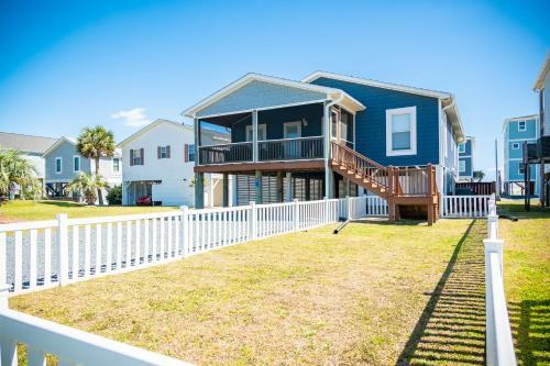See The Sea By Oak Island Accommodations