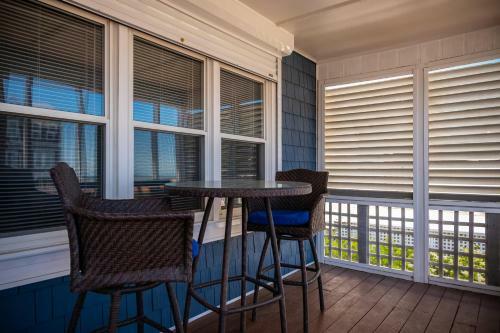 See The Sea By Oak Island Accommodations