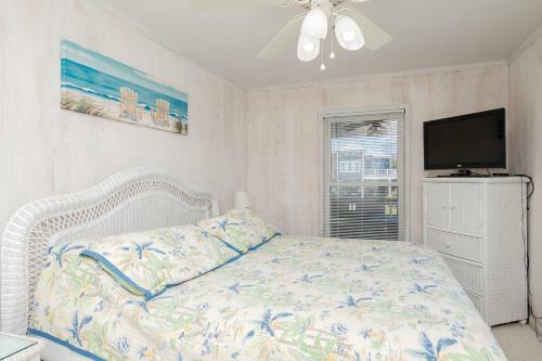 See The Sea By Oak Island Accommodations