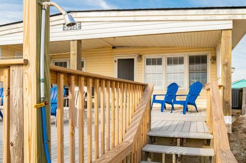 Smart Pelican By Oak Island Accommodations