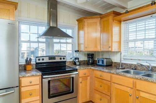 Smart Pelican By Oak Island Accommodations