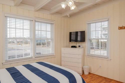 Smart Pelican By Oak Island Accommodations