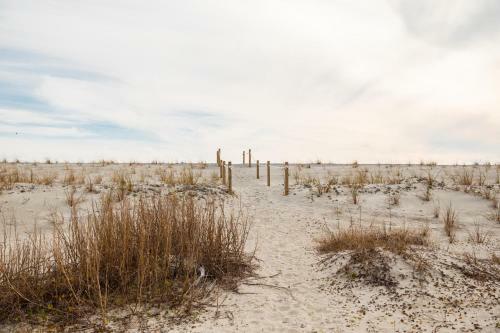Smart Pelican By Oak Island Accommodations