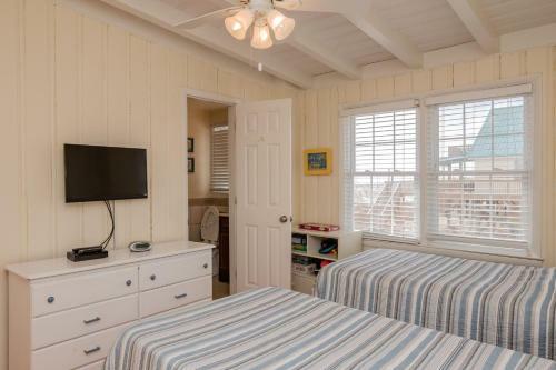 Smart Pelican By Oak Island Accommodations