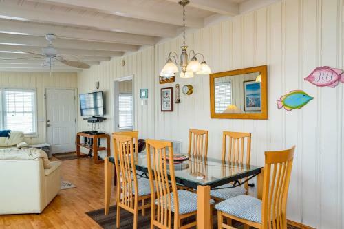 Smart Pelican By Oak Island Accommodations