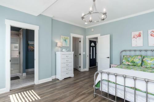 The Treasure Chest By Oak Island Accommodations