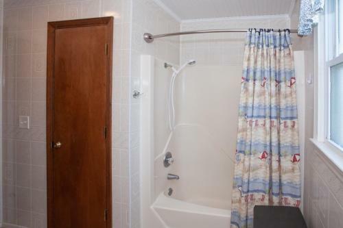 Summer Sands By Oak Island Accommodations