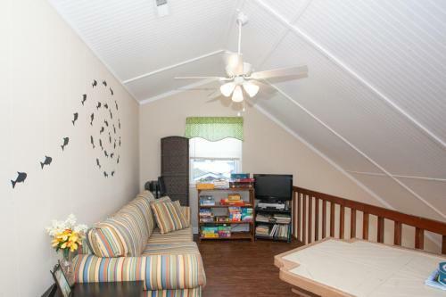 Summer Sands By Oak Island Accommodations