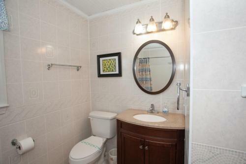 Summer Sands By Oak Island Accommodations