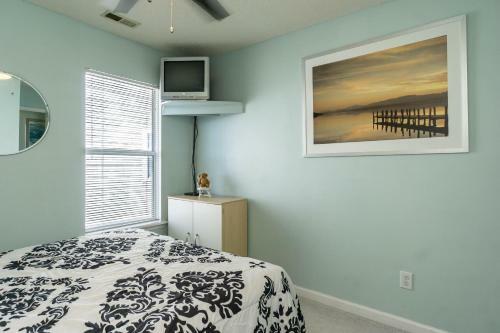 See Otter By Oak Island Accommodations