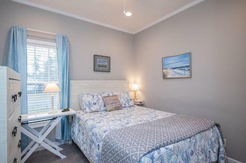 Lighthouse Lodge By Oak Island Accommodations