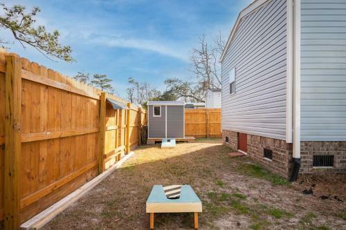 Lighthouse Lodge By Oak Island Accommodations