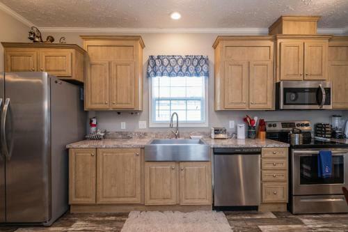 Lighthouse Lodge By Oak Island Accommodations
