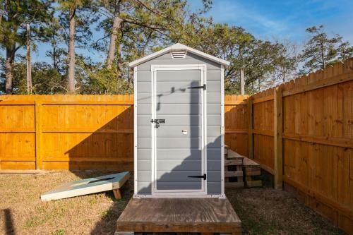 Lighthouse Lodge By Oak Island Accommodations