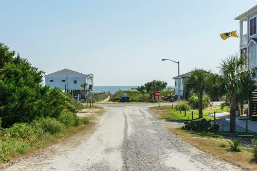 Island Tower By Oak Island Accommodations