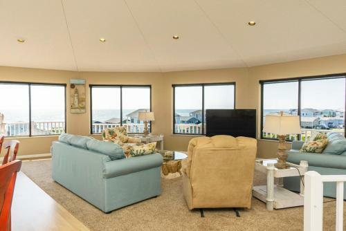 Island Tower By Oak Island Accommodations