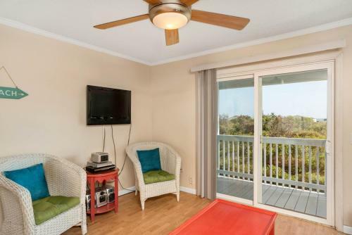 Apartamento The Hideaway By Oak Island Accommodations