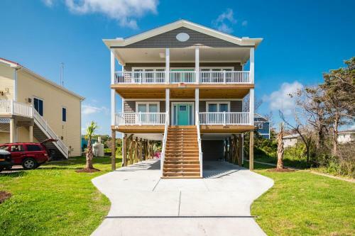 Sweet Sunshine By Oak Island Accommodations