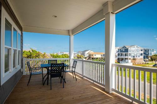 Sweet Sunshine By Oak Island Accommodations