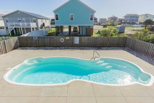 Kiki Hut By Oak Island Accommodations