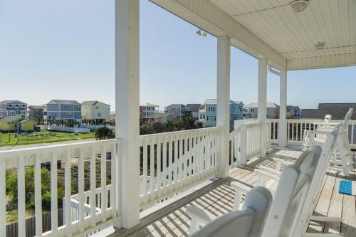 Kiki Hut By Oak Island Accommodations