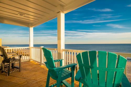 The Sandcastle By Oak Island Accommodations