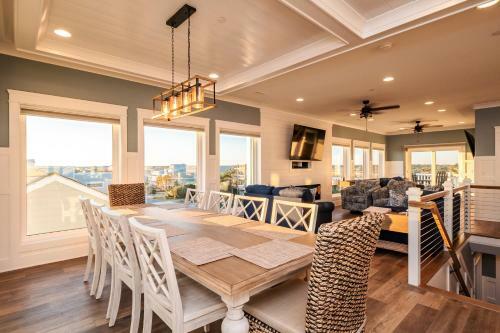 The Sandcastle By Oak Island Accommodations