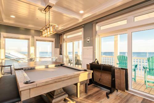 The Sandcastle By Oak Island Accommodations
