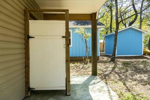 Island Delight By Oak Island Accommodations