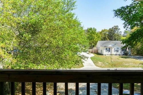 Island Delight By Oak Island Accommodations